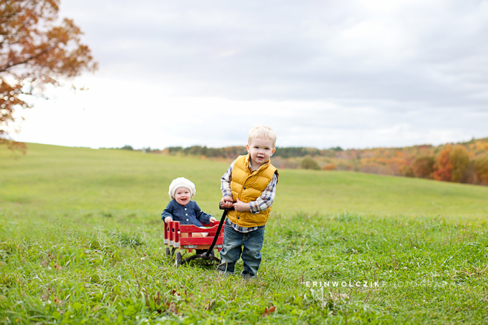toddlers in red wagon . family photographer . westborough, ma