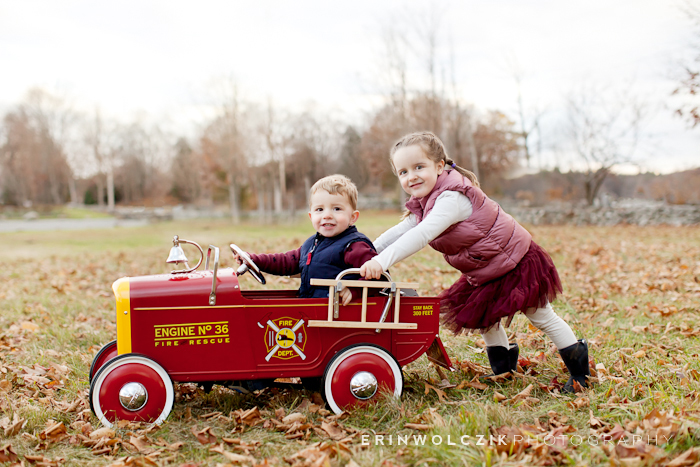 vintage fire truck . family photographer . northborough, ma
