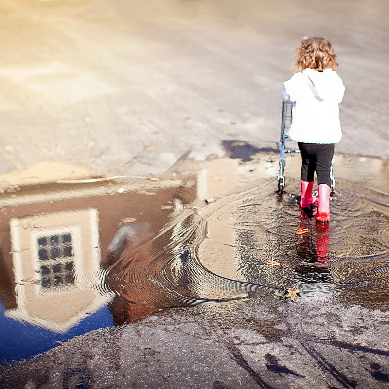 3 Photos to Take of Your Kids Today - Favorite Activity