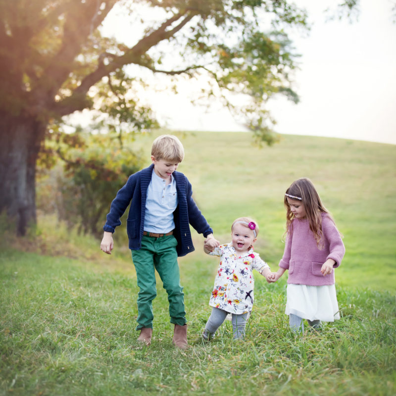 How to Get Your Kids to Behave When Taking Their Photos